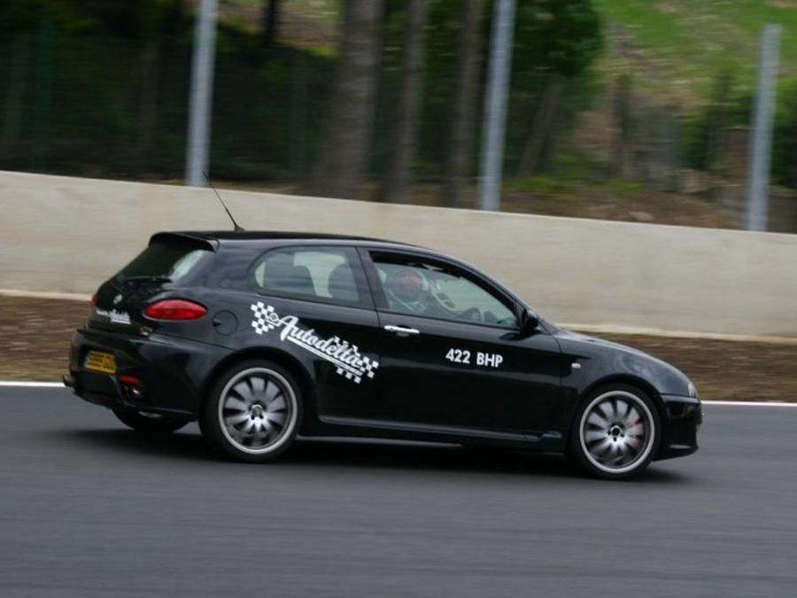  Alfa Romeo 147 GTA AM Super 2007 года  (фото 2 из 3)